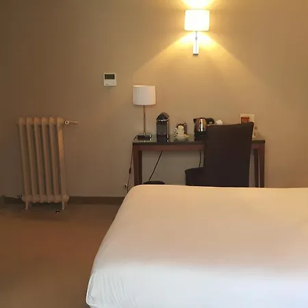 Saint Cyr Etoile Отель 3*