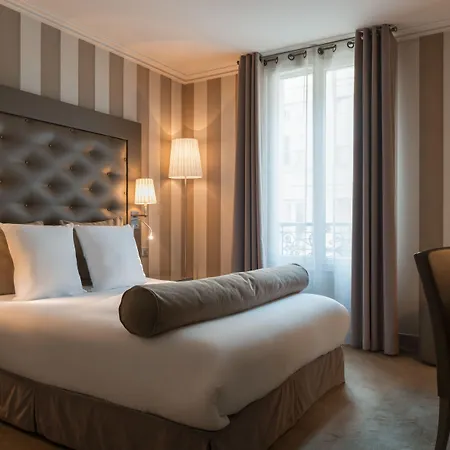 Отель Saint Cyr Etoile 3*