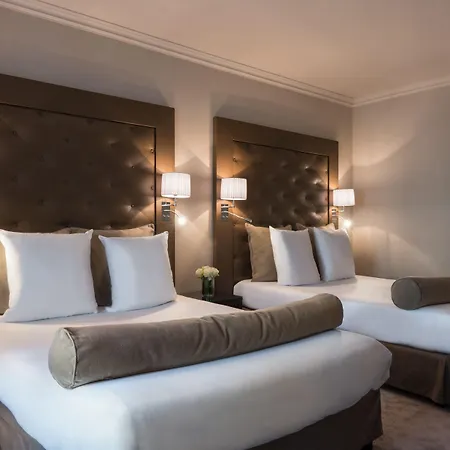 Saint Cyr Etoile Отель 3*