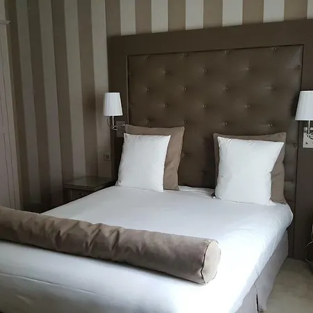 Saint Cyr Etoile 3* Париж