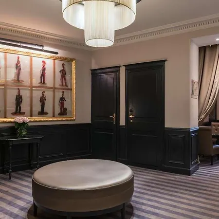Отель Saint Cyr Etoile Париж