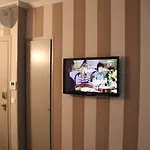 Hotel Saint Cyr Etoile París