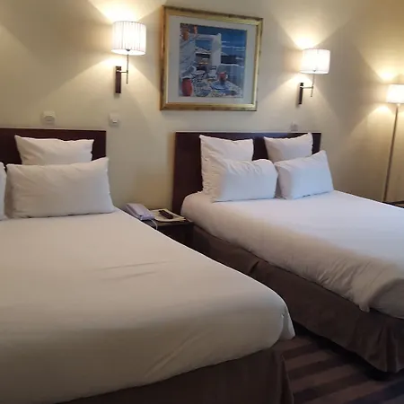 Hotel Saint Cyr Etoile Paryż