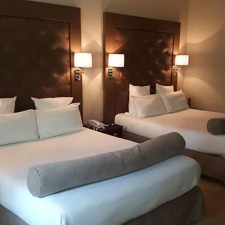 Saint Cyr Etoile Hotel 3*