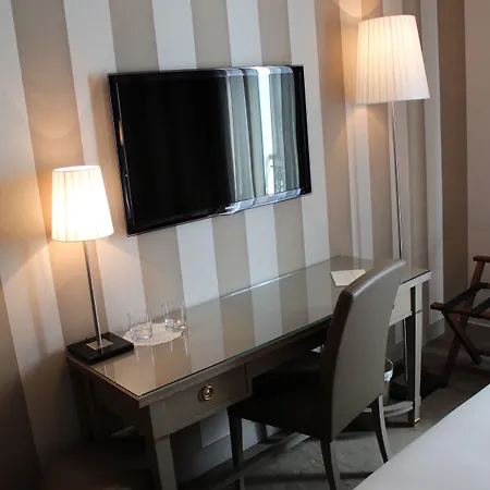 오텔 상 시흐에투왈르 호텔 3*