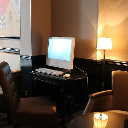 오텔 상 시흐에투왈르 3*