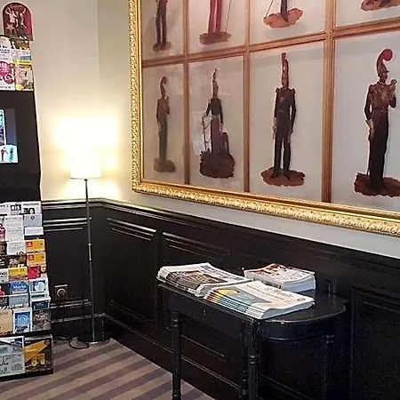 Saint Cyr Etoile Отель 3*