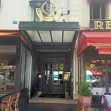 Отель Saint Cyr Etoile