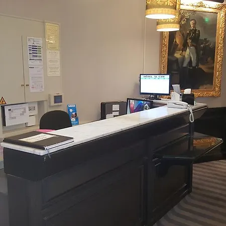 Hotel Saint Cyr Etoile