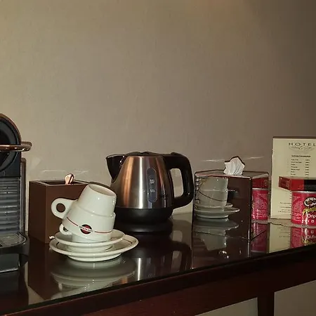 Hotel Saint Cyr Etoile 3*