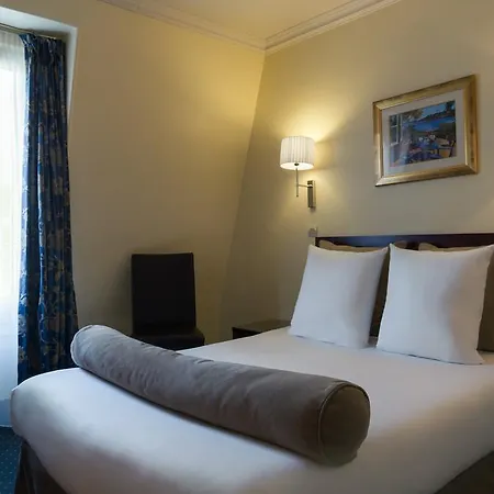 Hotel Saint Cyr Etoile 3*