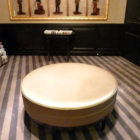 Saint Cyr Etoile Hotel Paris