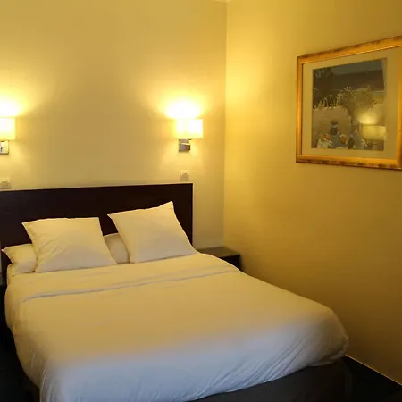 Hotel Saint Cyr Etoile Paris