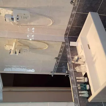 Hotel Saint Cyr Etoile Paris