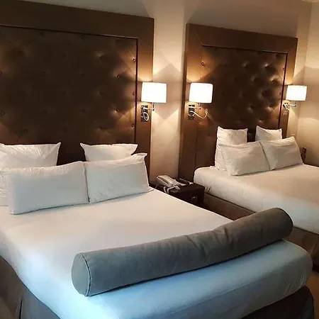 Saint Cyr Etoile 3*