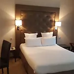 Saint Cyr Etoile Hotel 3*