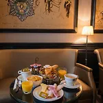 Hotel Saint Cyr Etoile Parigi