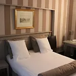 Hotel Saint Cyr Etoile Parigi