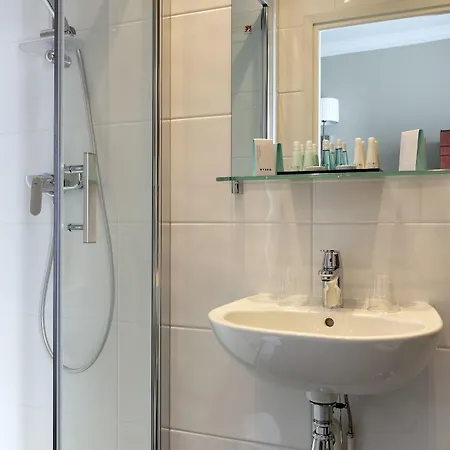 Hotel Saint Cyr Etoile Paris