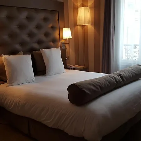 Saint Cyr Etoile Paris